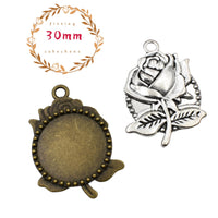 2pcs 30mm Round Bezel Pendants, Rose Charm Setting Trays 2 Colors Available-b2171