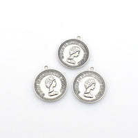 20PCS Queen Charms,Antique Silver Tone Double Sided-RS931